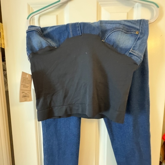 Women's NWT Maternity Blue Jeans - Picture 5 of 8